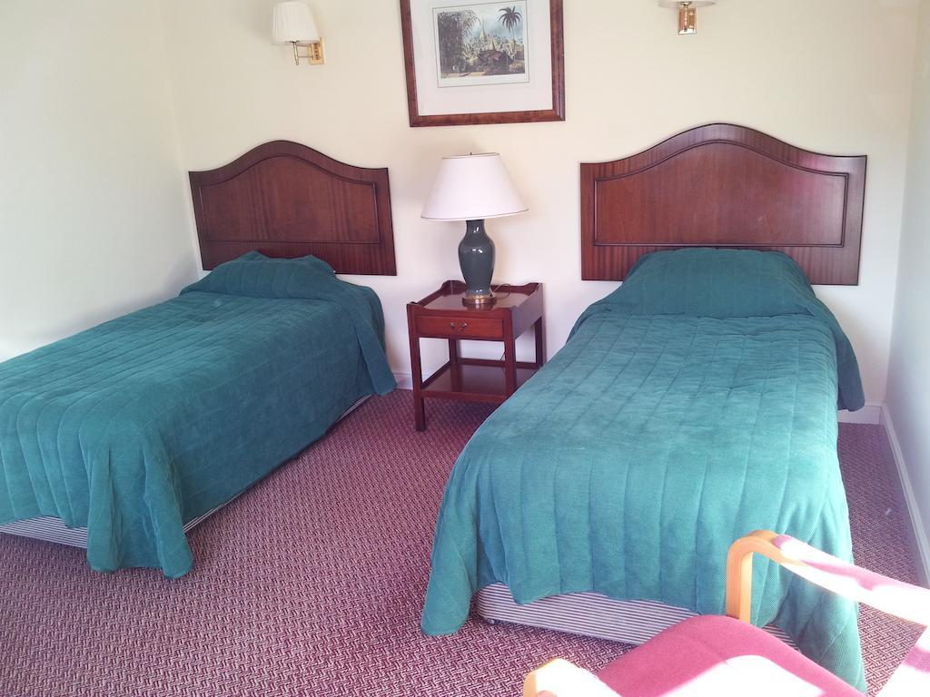 Red Lion Dunston Hotel Branston  Bagian luar foto